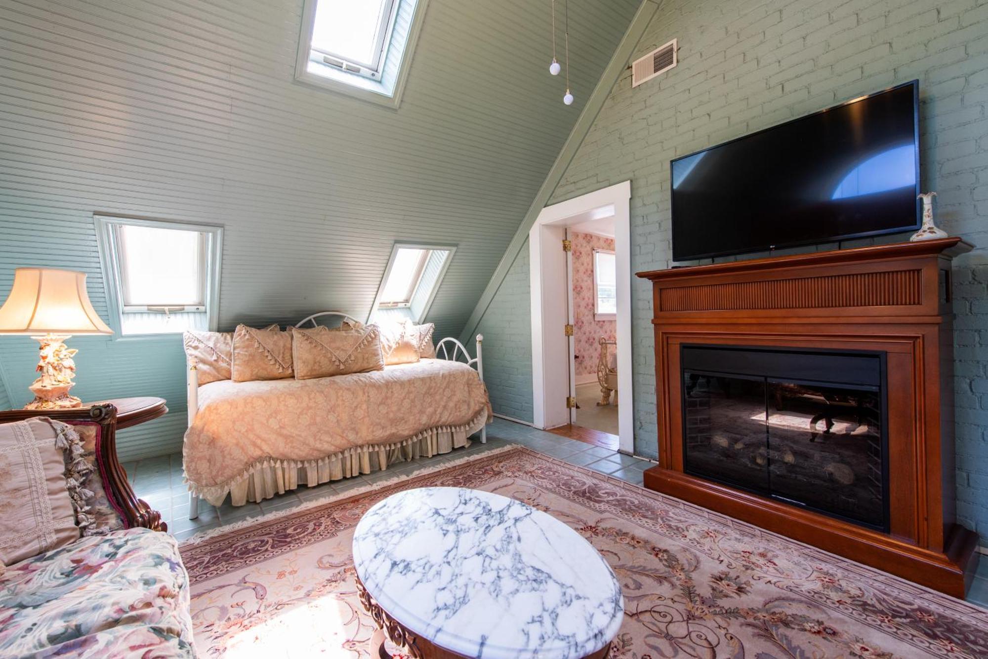 Central Park Bed & Breakfast ルイスビル 部屋 写真