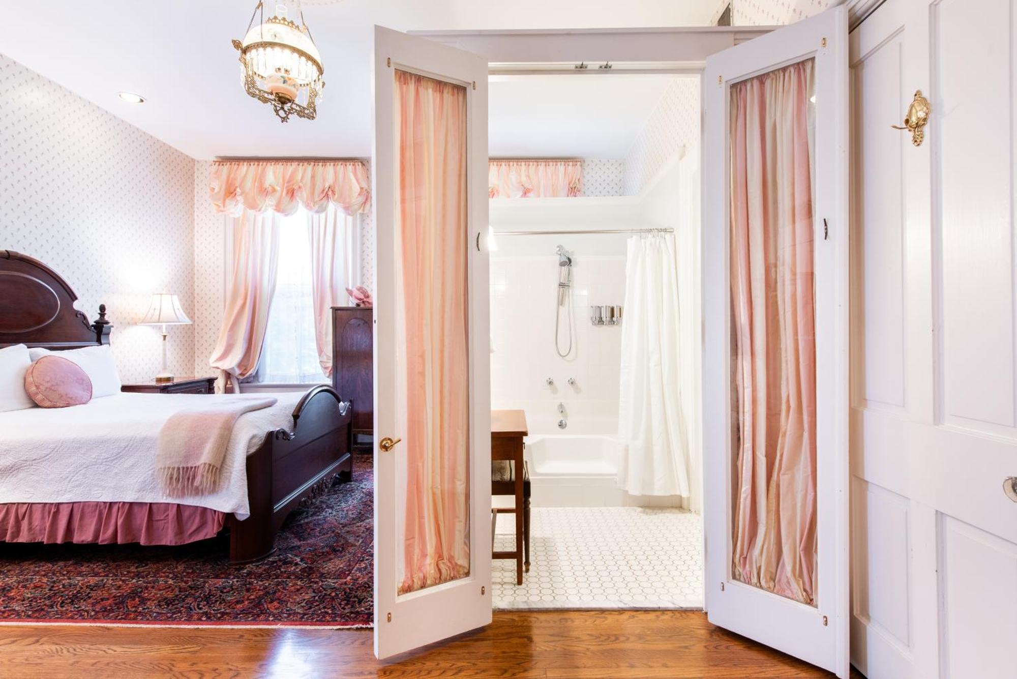 Central Park Bed & Breakfast ルイスビル 部屋 写真